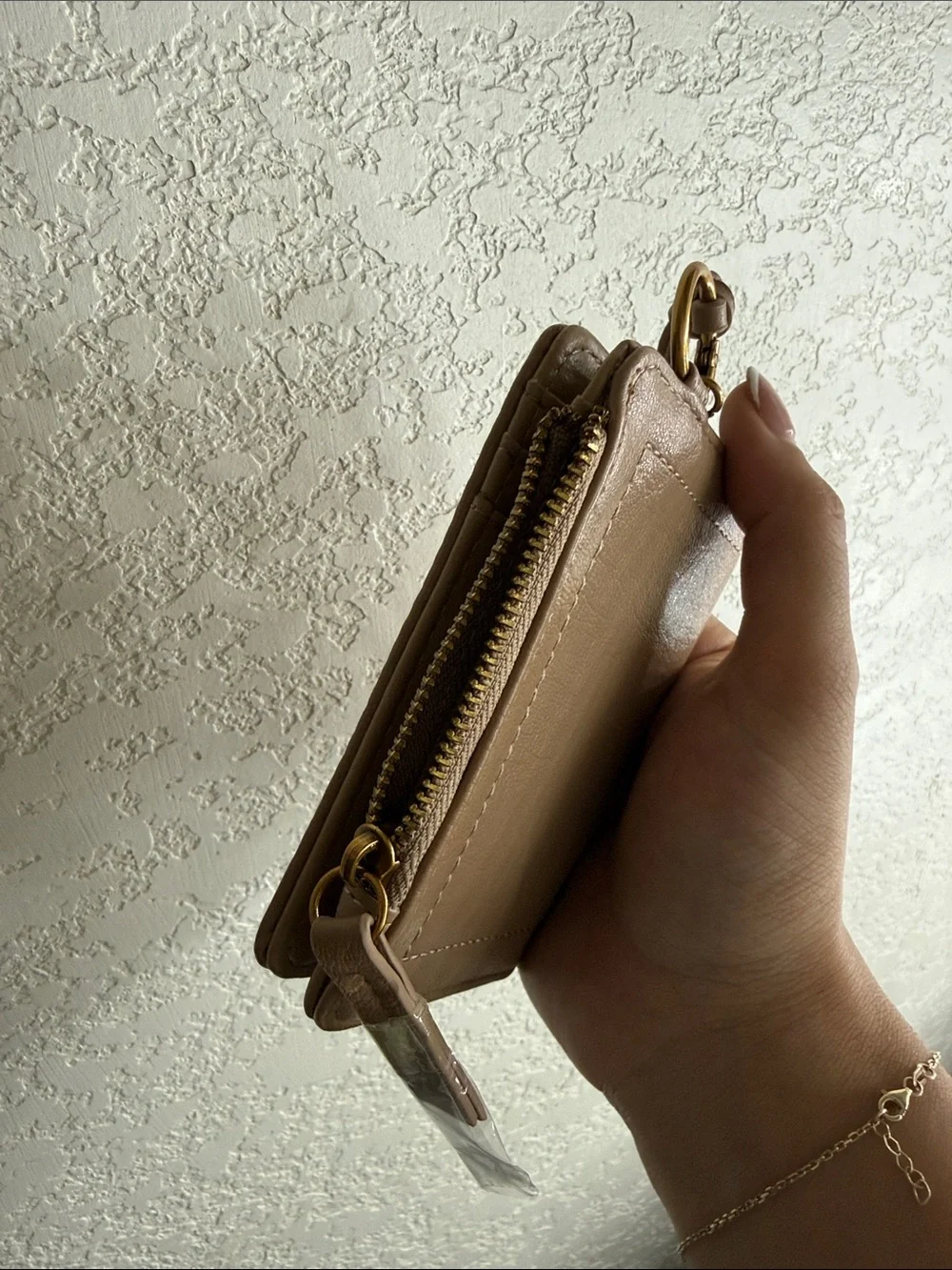 Steve Madden Beige Card Holder with Key Ring and Charm